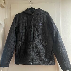 Patagonia Men’s Nano Puff Hooded Jacket. Black Size M